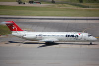 N9333 @ KMSP - KMSP - by Paul Krumrei