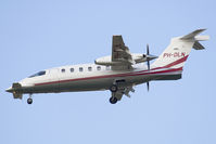 PH-DLN @ LOWW - Piaggio P180