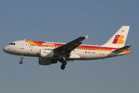 EC-JAZ @ EBBR - Flight IB3216 is descending to RWY 25L