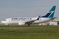 C-FMWJ @ CYYC - Westjet 737-700