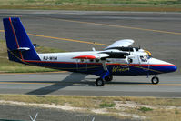 PJ-WIH @ SXM - visitor - by Wolfgang Zilske
