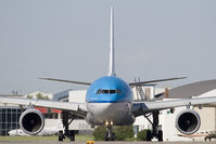 PH-AOE @ CYYC - KLM A330-200