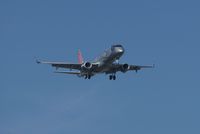 OE-IHE @ LOWW - Erstlandung in VIE/LOWW - NIKI , Embraer ERJ190