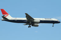 G-CPET @ VIE - British Airways