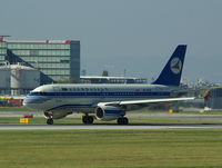 4K-AZ05 @ LOWW - AHY Airbus A319