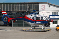 OE-BXA @ LOWW - EC135