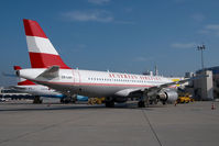 OE-LBP @ LOWW - Austrian Airlines Airbus 320