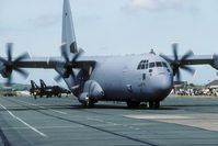 ZH878 @ EGOV - One of the participants in the 2003 VAS photo call.