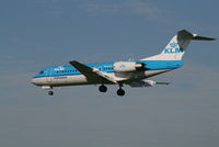 PH-KZU @ EBBR - Flight KL1723 is descending to RWY 25L