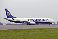 EI-EKG @ EGGW - Ryanair 2010 BOEING 737-8AS, c/n: 35021 at Luton - by Terry Fletcher