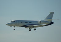 M-AMND @ LOWW - Falcon 2000