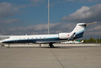 HB-JEP @ LOWW - Gulfstream 550