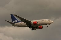 LN-RCU @ EGLL - Taken at Heathrow Airport, June 2010 - by Steve Staunton