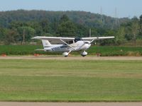 N785SP @ VTA - Arriving at the Newark, Ohio breakfast fly-in.