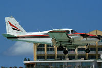 N6044Y @ SXM - visitor