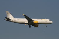 EC-IZD @ EBBR - Flight VY7060 is descending to RWY 02