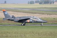 E146 @ LFPT - on display at Pontoise - by juju777