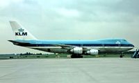 PH-BUM @ EHAM - Boeing 747-206B [21659] KLM Schiphol~PH 10/06/1982 image from a slide.