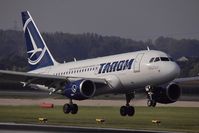 YR-ASC @ LOWW - ROT [RO] Tarom - by Delta Kilo