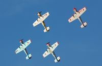 G-YFUT @ EGFH - Leading G-HOGZ, G-YAKF and G-BVVA in formation change practice - by Roger Winser