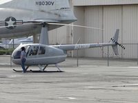 N543MM @ CNO - New registration number for old number 543HK. Loading up passengers at Chino - by Helicopterfriend