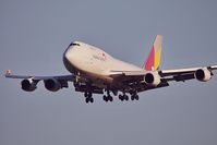 HL7415 @ LOWW - AAR [OZ] Asiana Airlines - by Delta Kilo
