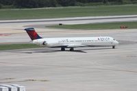 N913DE @ TPA - Delta MD-88