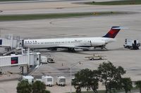 N913DE @ TPA - Delta MD-88