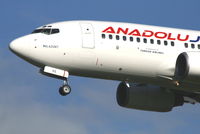 TC-JKS @ EBBR - Arrival of flight TK7352 to RWY 25L