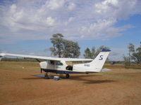VH-HOC @ YBEB - Slingair Heliwork , 06 oct '10

Bellburn Airstrip , YBEB , Western Australia - by Henk Geerlings