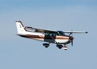 N4886G @ DTN - Landing at Downtown Shreveport. - by paulp