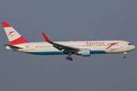 OE-LAE @ LOWW - Austrian Airlines