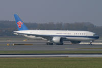 B-2071 @ VIE - China Southern Airlines Boeing 777-200 - by Thomas Ramgraber-VAP