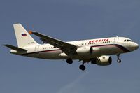 VQ-BAS @ EDDF - on final RW07R - by Friedrich Becker