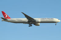 TC-JJE @ VIE - Turkish Airlines