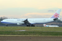 B-18801 @ VIE - China Airlines