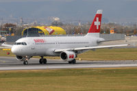 HB-IJO @ VIE - SWISS - by Chris Jilli