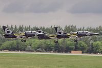 ES-TLF @ LHKE - Private - Breitling Jet Team - by Delta Kilo