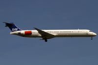 OY-KHM @ EDDF - on final RW07R - by Friedrich Becker