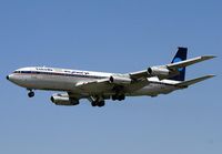 EP-SHG @ THR - On short final - by Fariborz Shammas