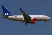 LN-RRA @ EDDF - on final RW07R - by Friedrich Becker