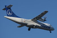 YR-ATG @ LOWW - Tarom