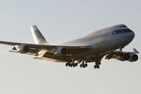 B-HKT @ EGLL - Cathay Pacific 747-400 - by Andy Graf-VAP