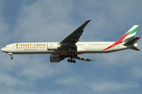 A6-ECT @ VIE - Emirates