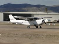 N956SP @ SEE - Taxiing to runway 27 - by Helicopterfriend