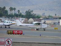 N6ZP @ SEE - Makes a right turn and taxi's to runway 27 - by Helicopterfriend