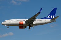 LN-RNW @ EGLL - Scandinavian Airlines 737-700 - by Andy Graf-VAP