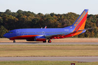 N497WN @ ORF - Southwest Airlines N497SW (FLT SWA882) rolling out on RWY 5 after arrival from Baltimore/Washington Int'l (KBWI).