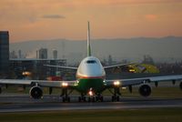 B-16402 @ LOWW - B-16402@ VIE - by Aviona