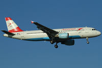 OE-LBU @ VIE - Austrian Airlines